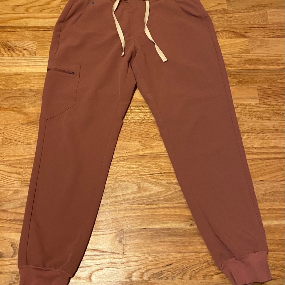 FIGS Mauve Zamora size medium regular joggers